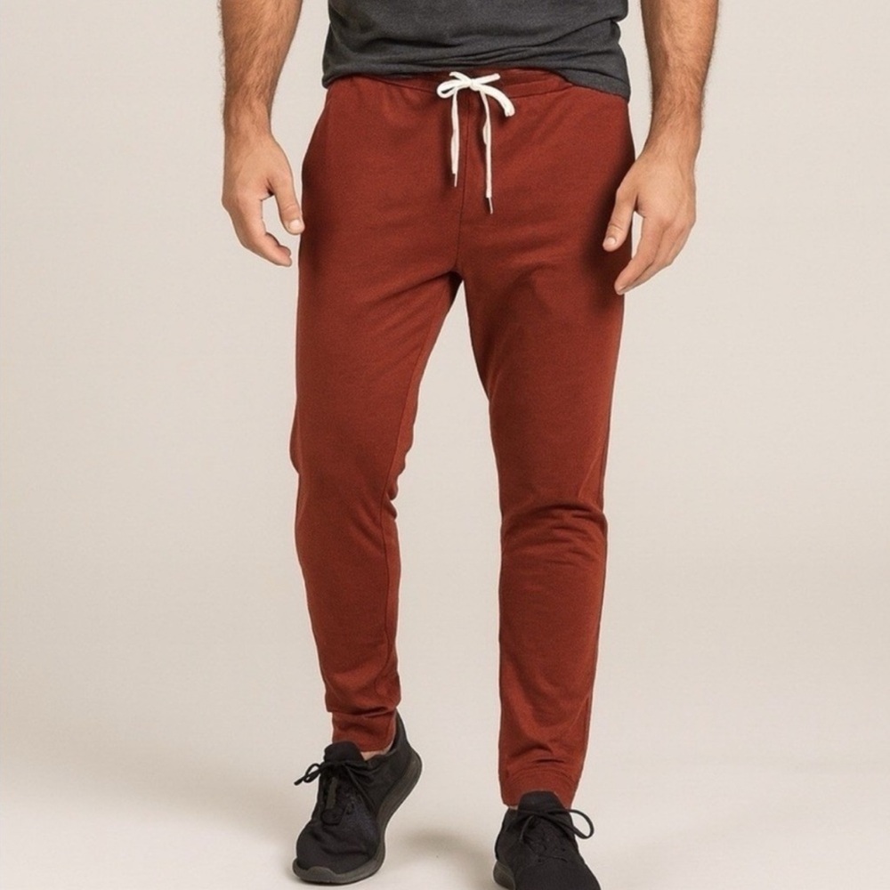 Vuori Men's Rust Red Jogger Sweatpants